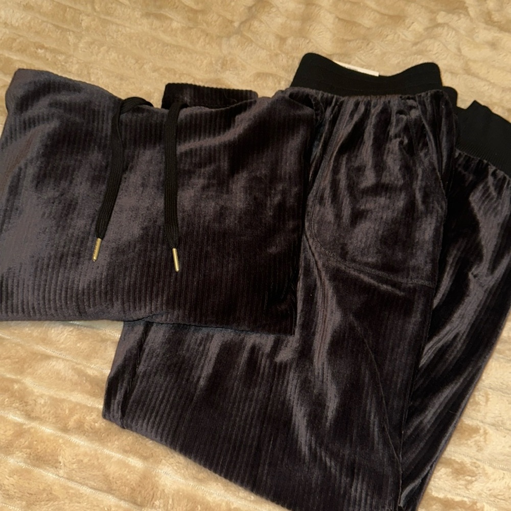 On 34th Black Ribbed Sweatsuit Brand New